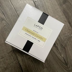 NWT! LAFCO New York Signature Candle, Chamomile Lavender - 15.5 oz